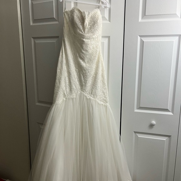 Wedding Dress : Pronovias - Picture 5 of 11